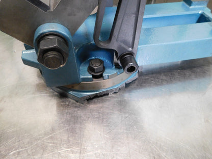 Gibraltar 6 Manual Angle Swivel Machine Vise 428-72022 DAMAGE