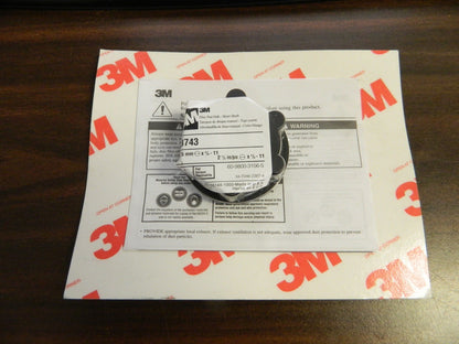 3M 88743 Abrasive Disc Hub 2-1/2″ Max Diam, 5/8-11 Female 7000120459