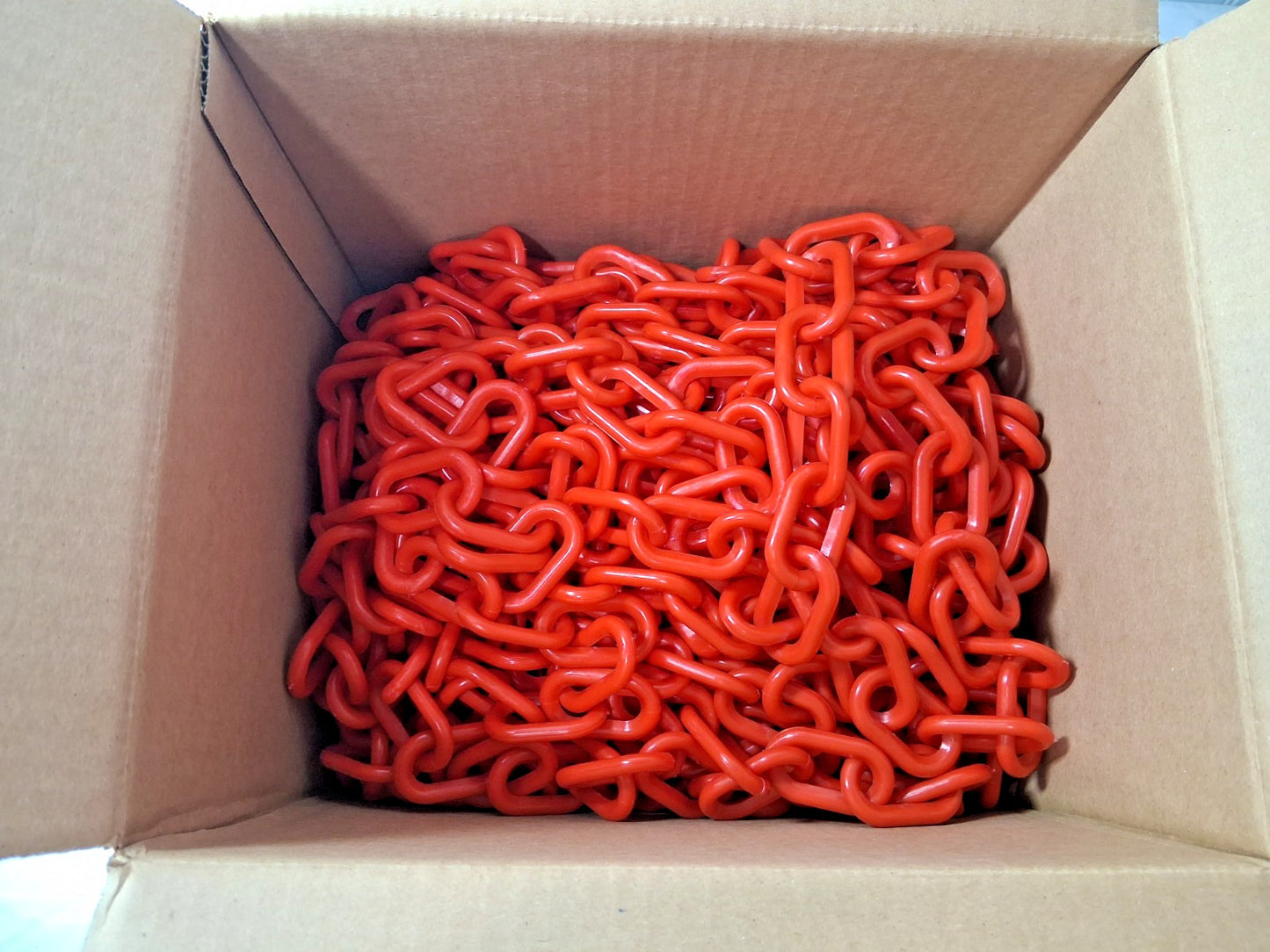 PRO-SAFE Heavy-Duty Red Plastic Chain 100FT Long 2" Wide CH-RED-100B-HD