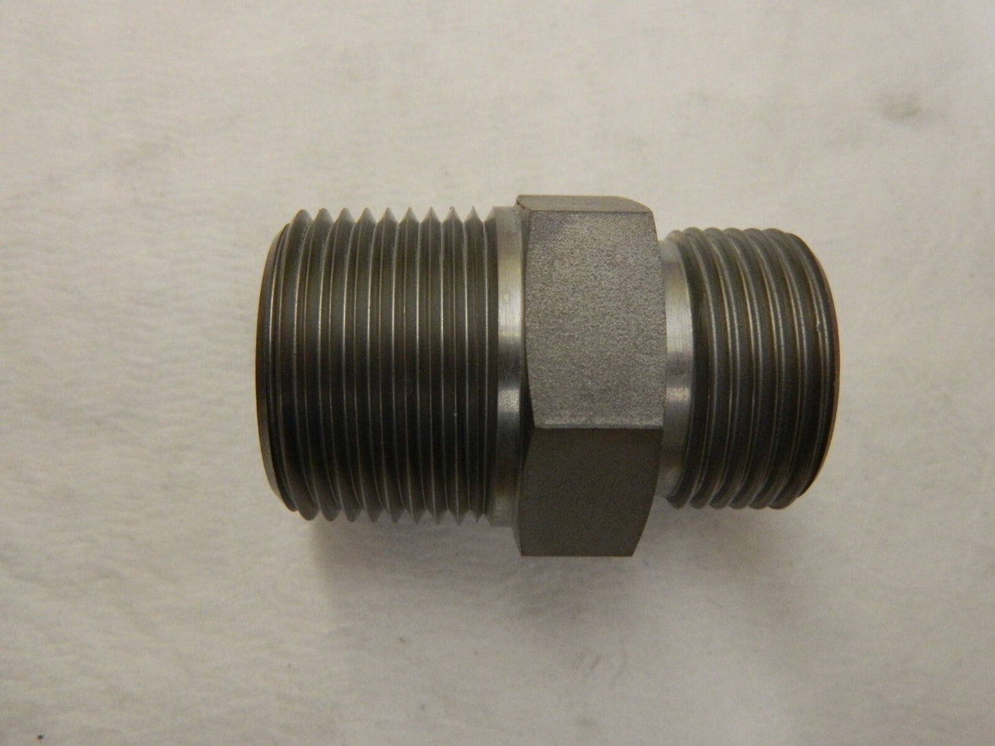 PARKER CompressionTube Connectors1-11-1/2"ThreadO-Ring Face Seal/NPTF 12-16FLO-S