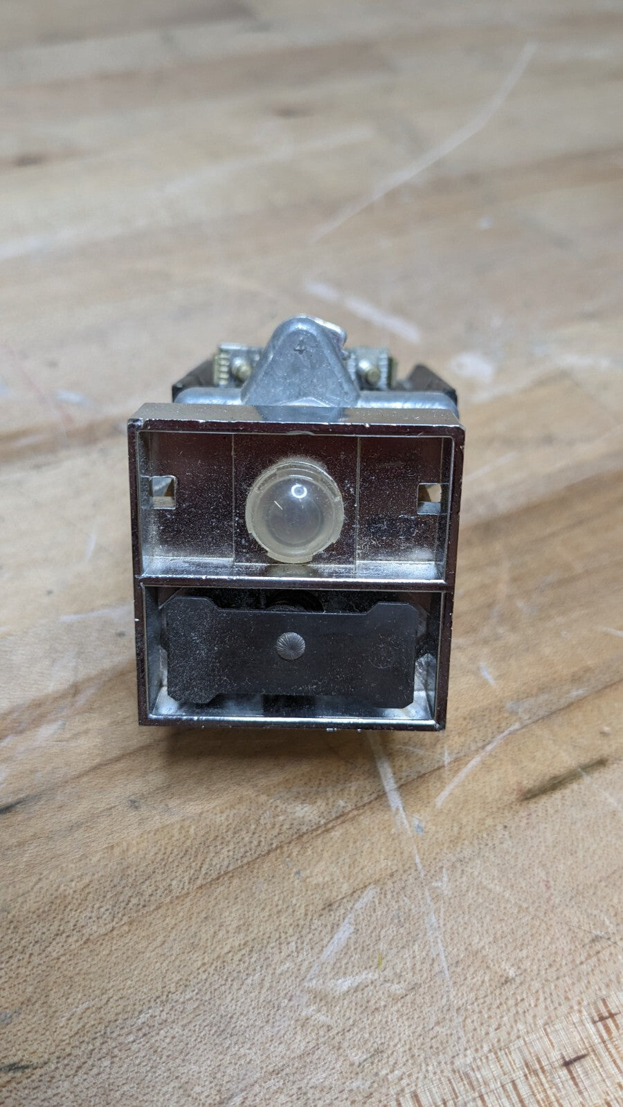 Cutler-Hammer Compact Pushbutton Operator E30DX3 18/24V w/ Indicator Light