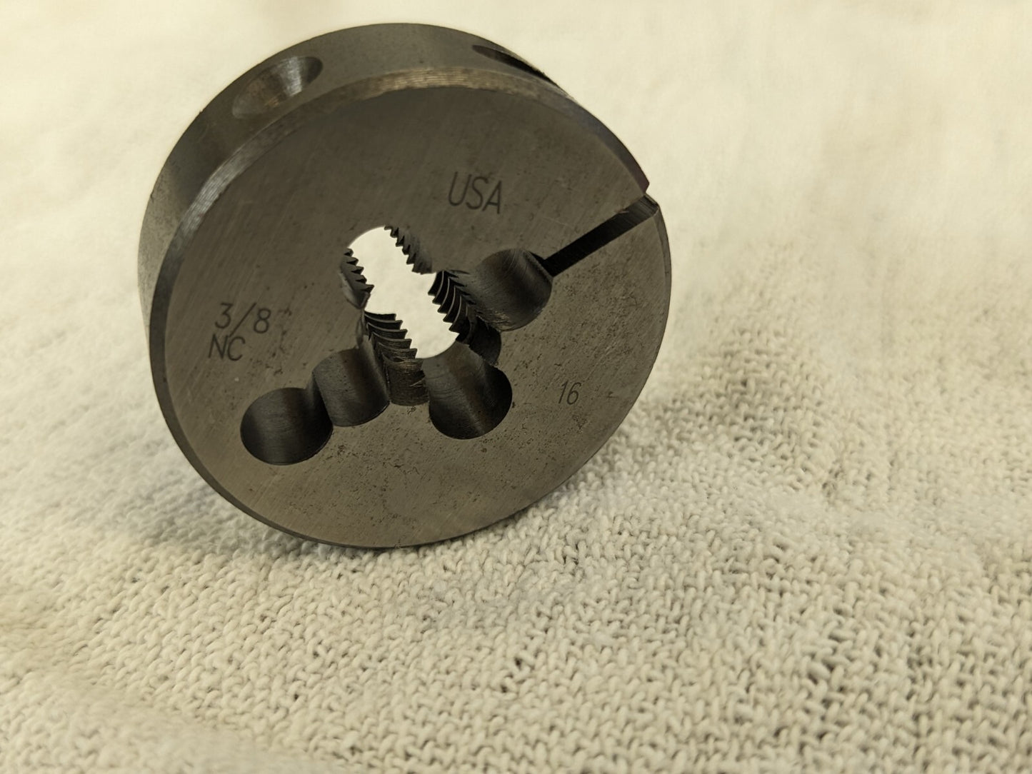 TITAN USA Round Die: 3/8-16, 1-1/2" OD, Carbon Steel TE80143