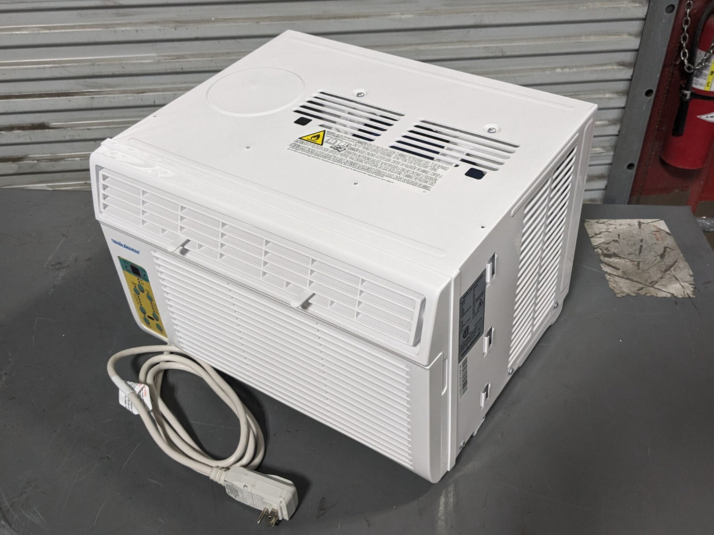 Pro Source Window Air Conditioner AC Unit 8000 BTU/Hr. 115v Defective