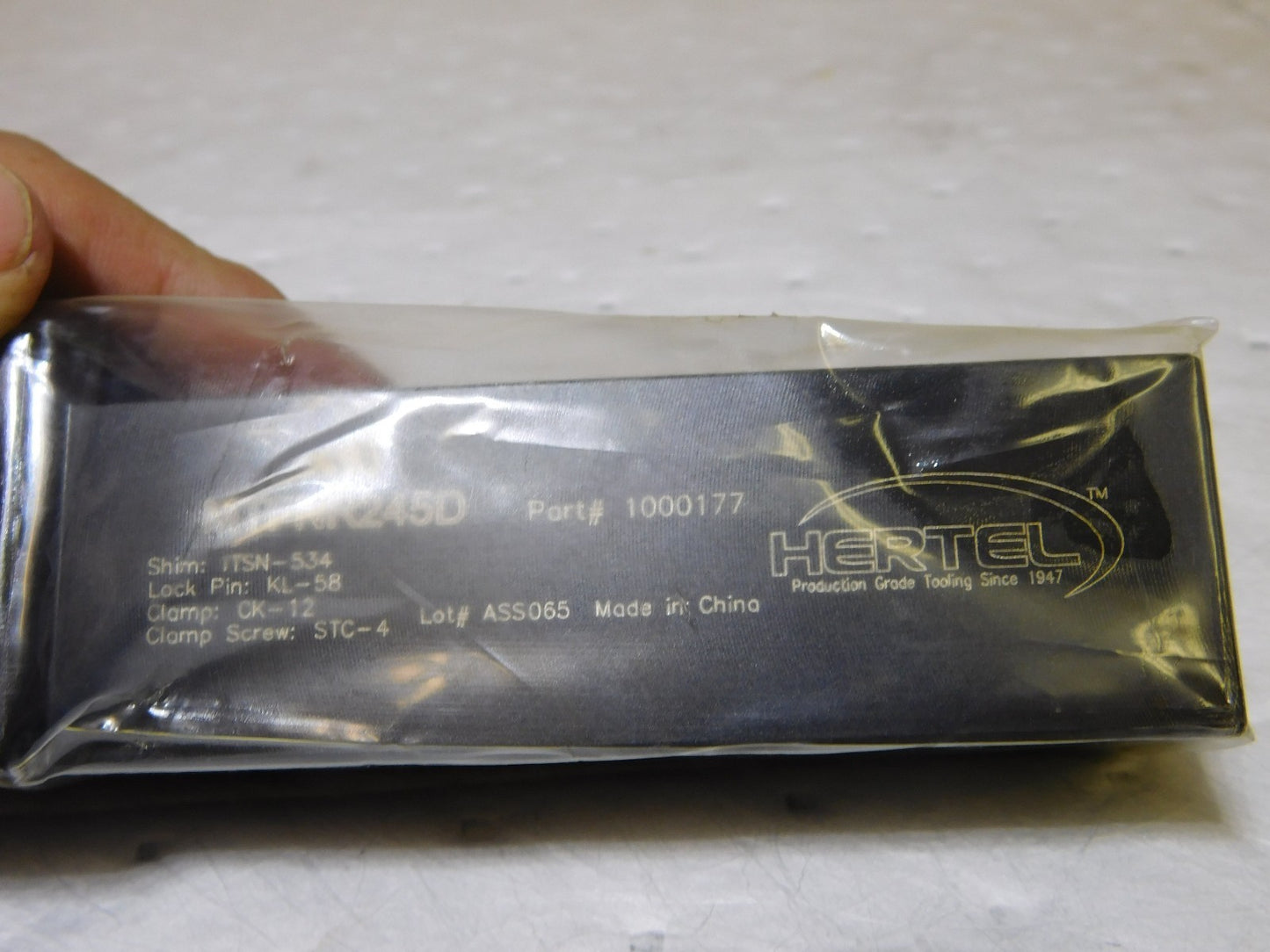 Hertel Indexible Turning Toolholder 1-1/2 Shank Dia Neg Rake RH 6 OAL 10000177