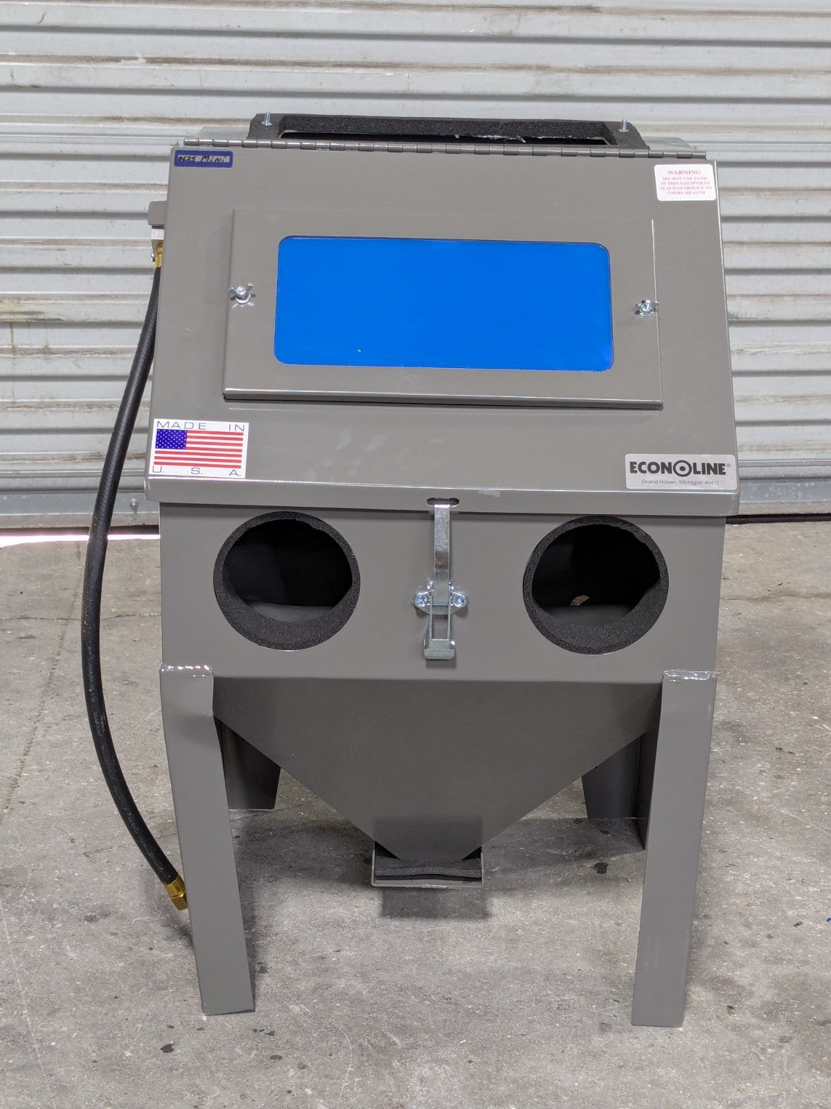 Econoline Mini Benchtop Blast Cabinet 18" x 16" x 16" Workspace SCRATCH N DENT