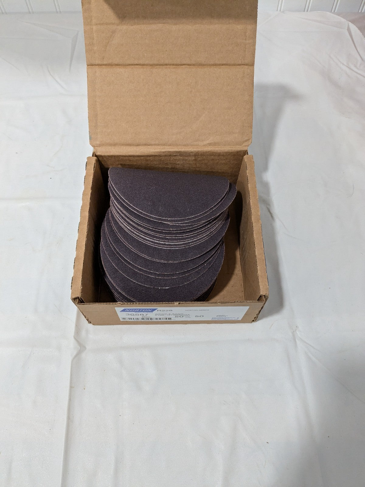Norton 5" Dia PSA Disc: 50 Grit, Aluminum Oxide Box of 50 66261136587