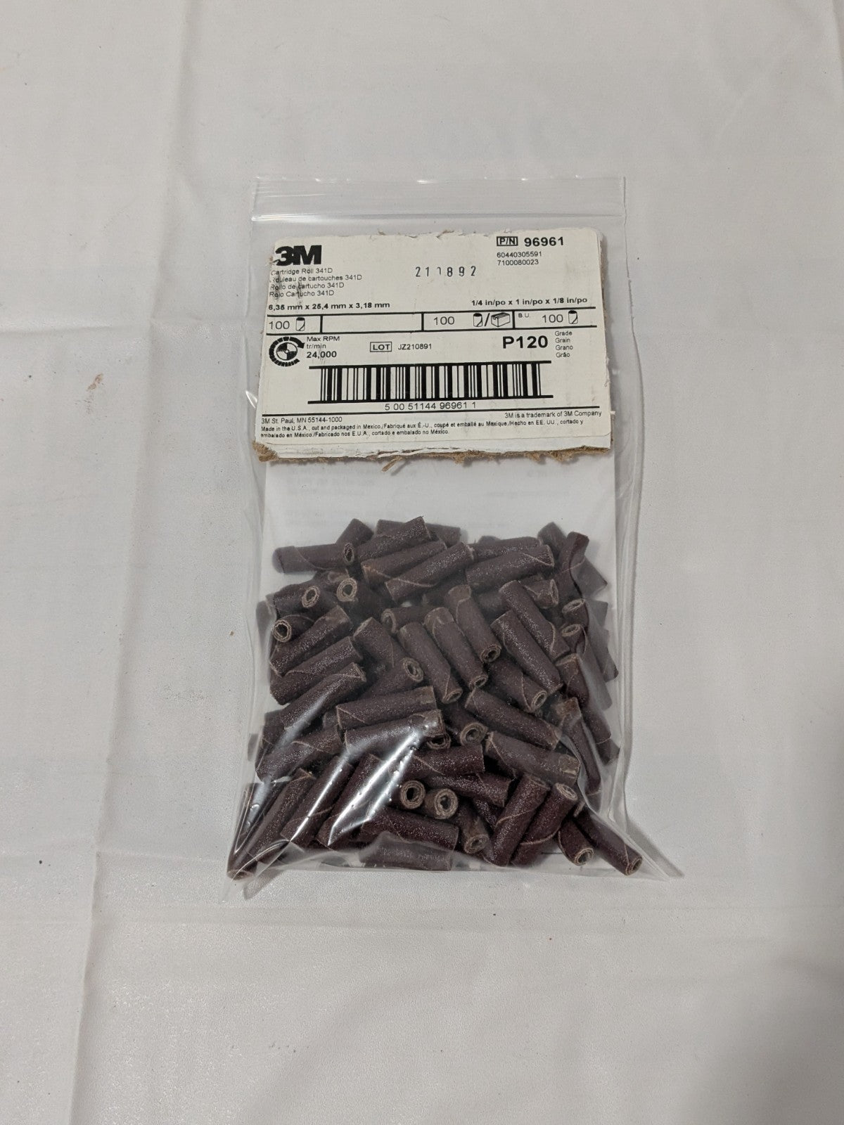 3M Straight Cartridge Roll: 1/4" Dia, 120 Grit, AO Pack of 100 7100080023