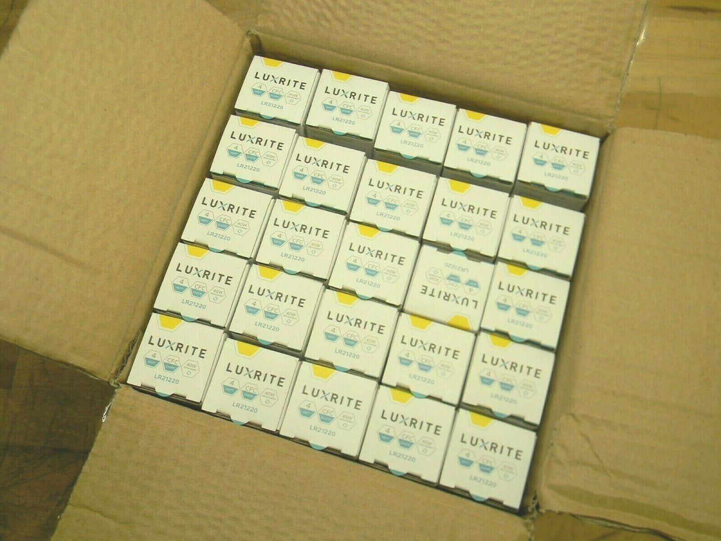 Lot of 25 Luxrite LED Filament Candle Chandelier Light Bulb 4W 2700K LR21220