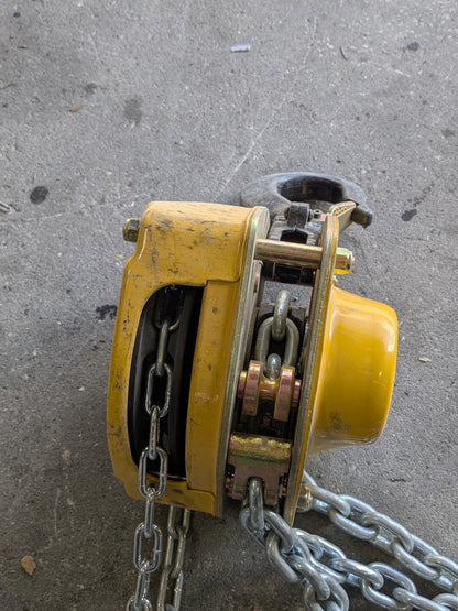 Oz Premium Manual Chain Hoist 3000 Lb. Capacity 10 Ft. Lift OZ015-10CHOP Used