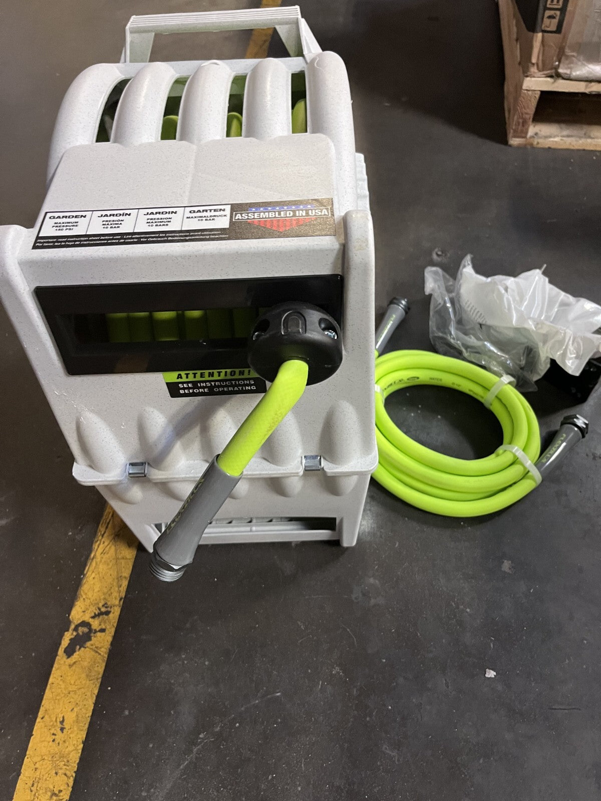 Legacy Hose Reel with Hose 1/2" ID Hose x 70' Spring Retractable crack