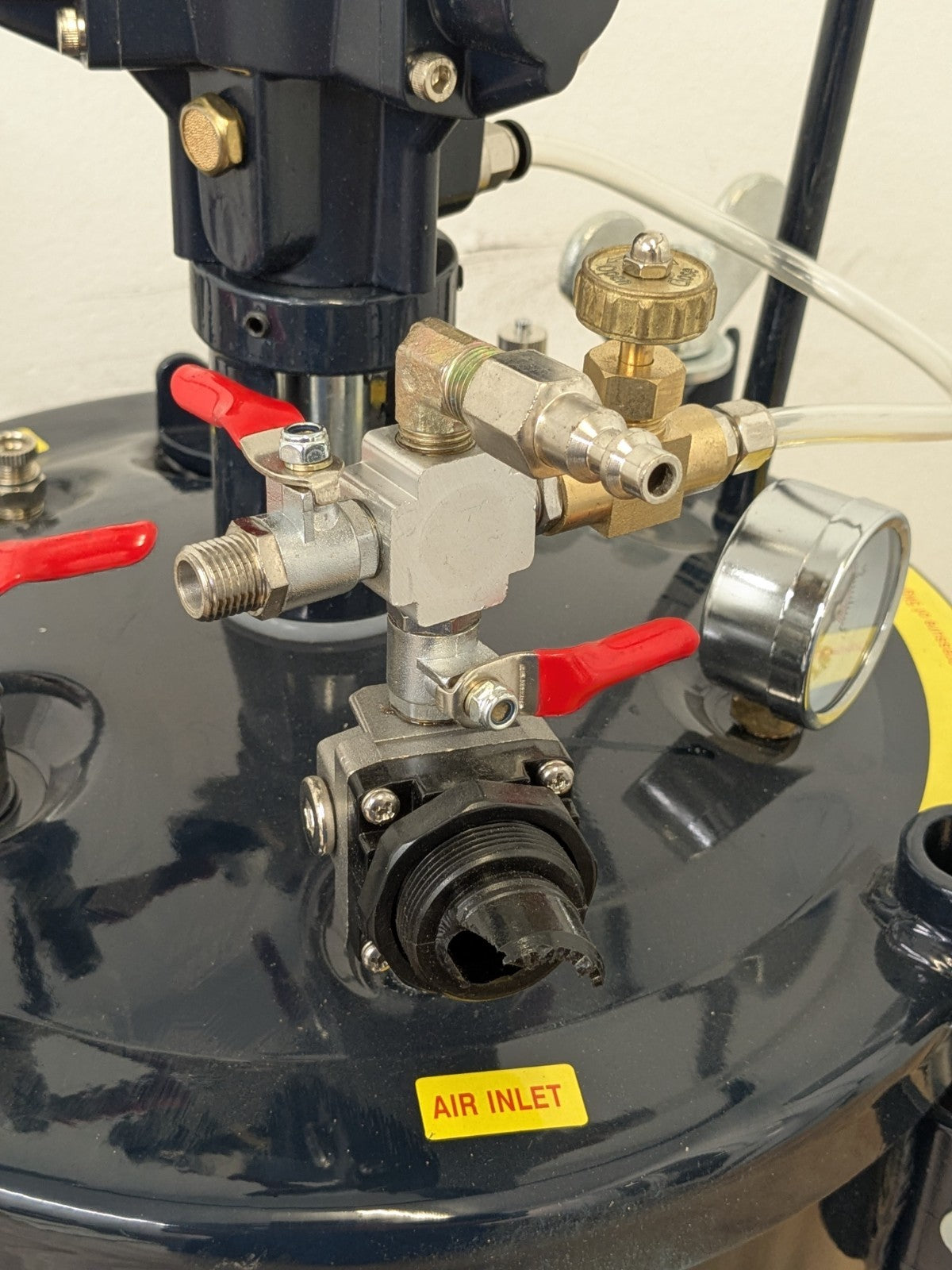 Berkebile Pressure Pot System 5 Gal Tank 90 PSI Max BPFC-PROSYS5 Scratch N Dent