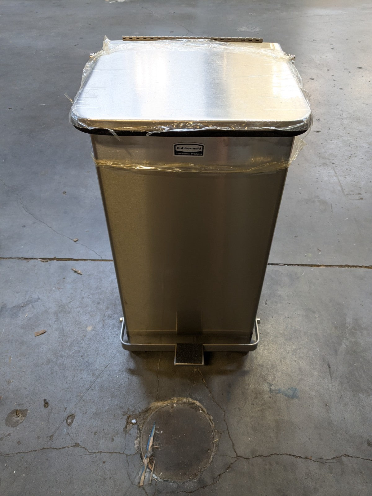 Rubbermaid Defenders Biohazard Step Can, Square, Steel, 12 Gal FGST12SS