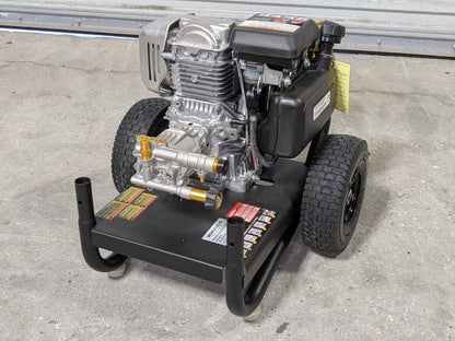 Simpson MegaShot Gas Pressure Washer 2.5 GPM 5.2 HP 3200 PSI Max. Missing Parts