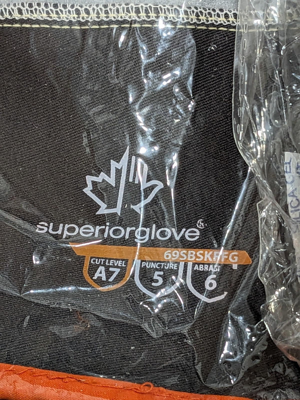 Superior Glove - A7 Cut Level, Puncture 5, Abrasion 6, Size L Qty 6 69SBSKFFG