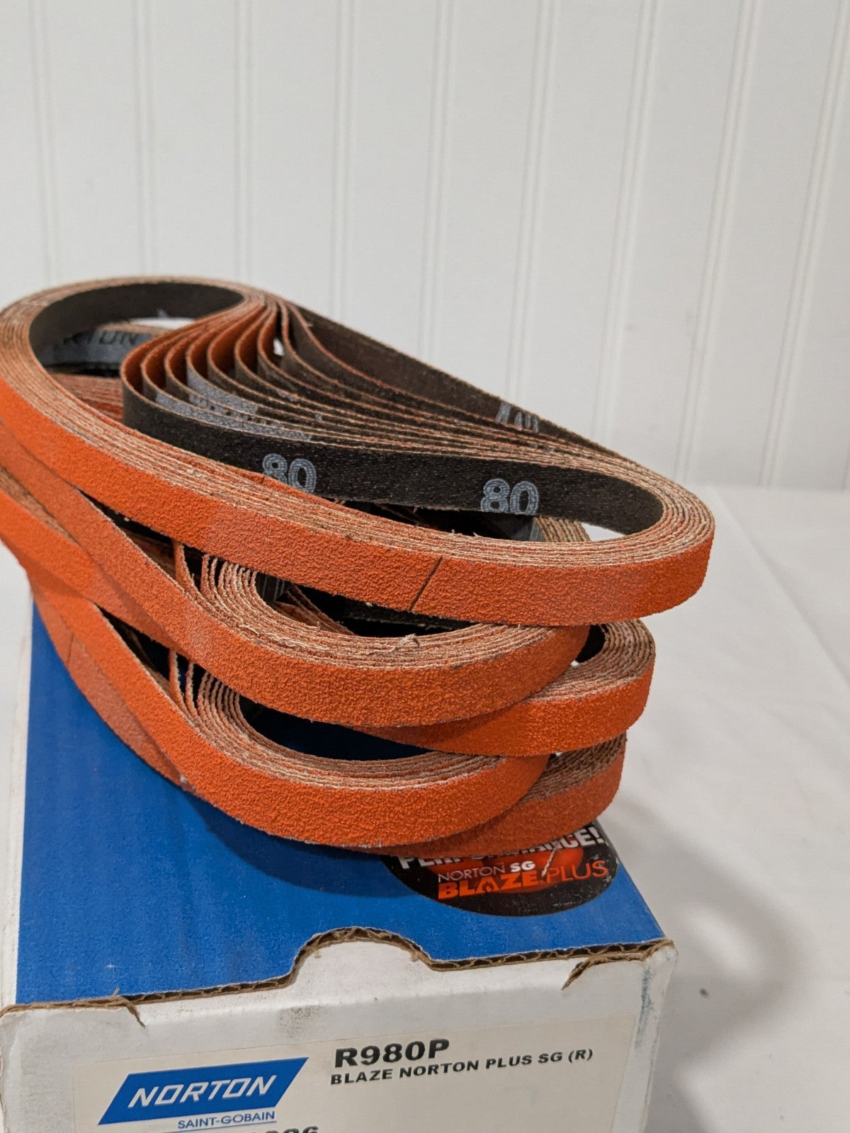 (50) Norton Abrasive Belt: 1/2" Wide, 24" OAL, 80G, Ceramic Alumina 69957398026