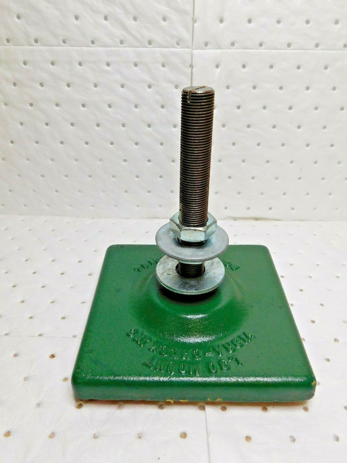 Vibra-Check Stud-Mount Leveling Pad 51/2" x 51/2" L30