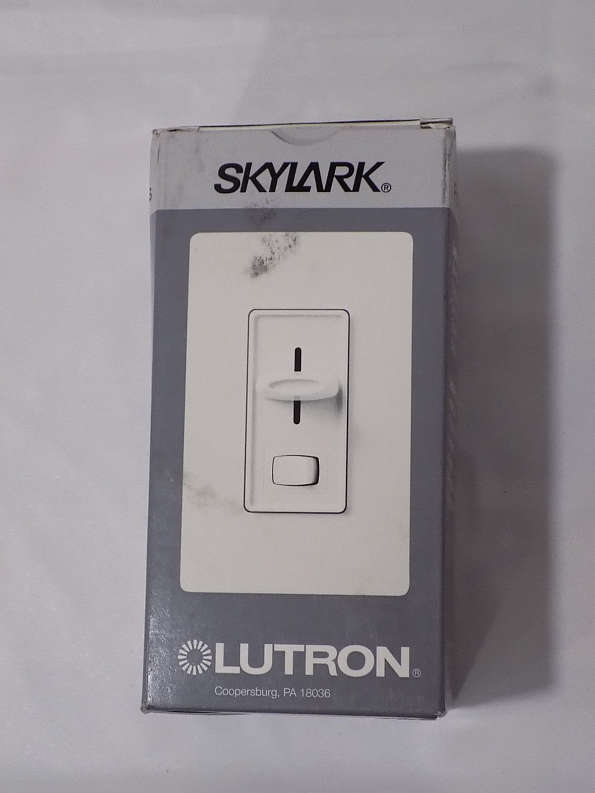 Lutron S-103P-LA Skylark 1000W 3-Way Preset Dimmer Switch Light Almond