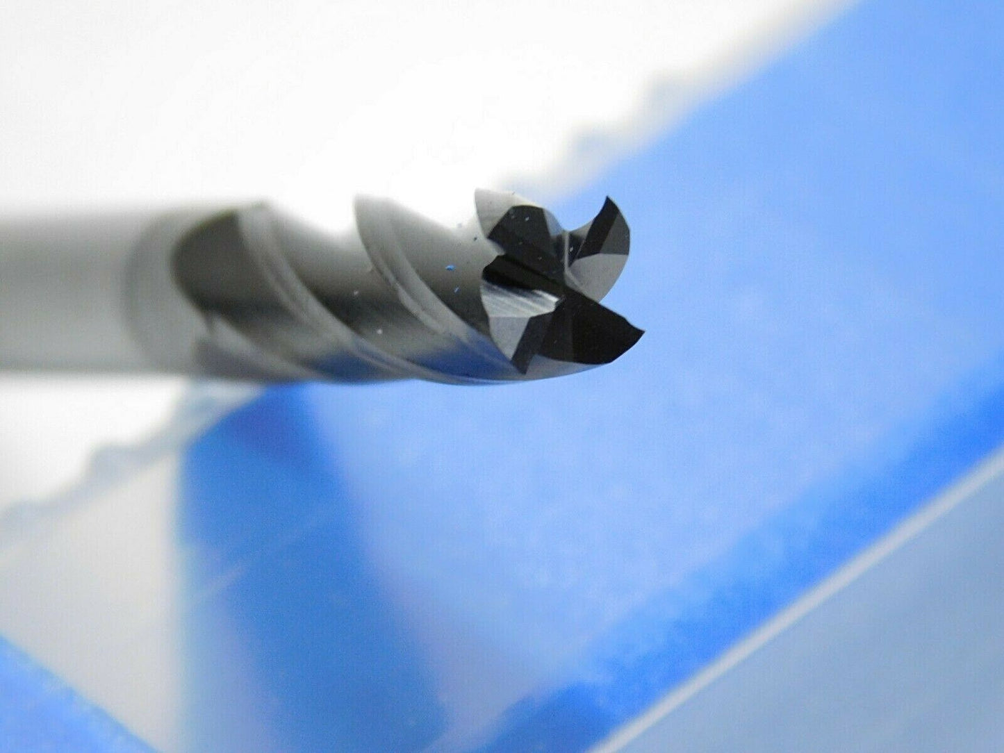 Kennametal Carbide End Mill Diamond Coated 1/4"D 4FL HEC250S4075 KDF300 152