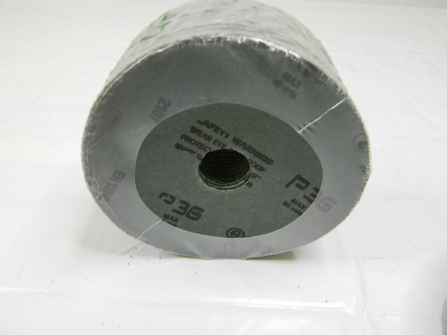 TRU-MAXX AO Fiber Disc: 4-1/2" Disc Dia, 7/8" Hole, 36 Grit Qty 50 04010732