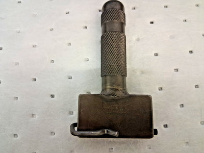 C.H. Hanson 1/8" Character Hand Model Type Holder 27624