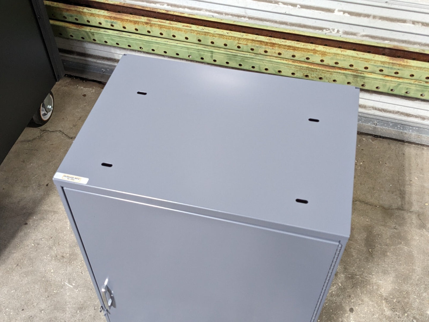 Durham 056-95 Utility Cabinet w/ 2 Adjustable Shelves 32" x 20" x 14"