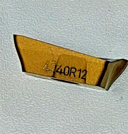 SANDVIK COROMANT Carbide Milling Insert Qty 8 R390-18 06 12M-PM 4240