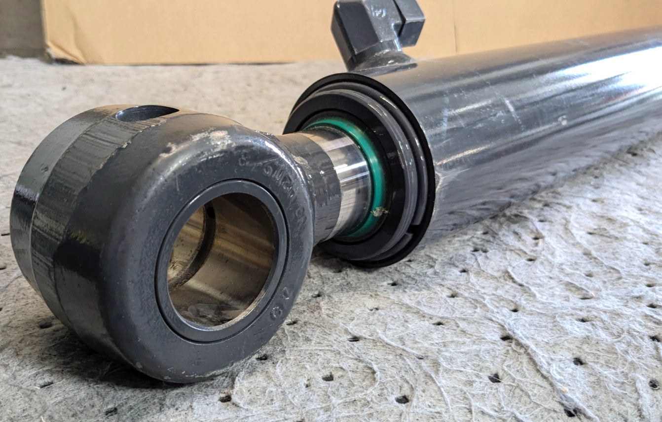 Replacement Hydraulic Cylinder   John Deere Bucket / Thumb  AHC14433