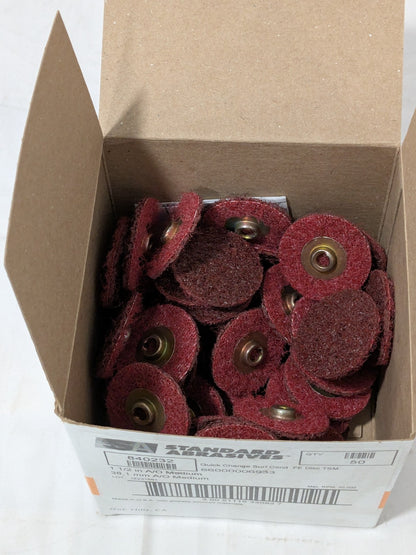 (50) SA Quick-Change Disc: TSM, 1-1/2" Dia, Aluminum Oxide, Non-Woven 7000046856