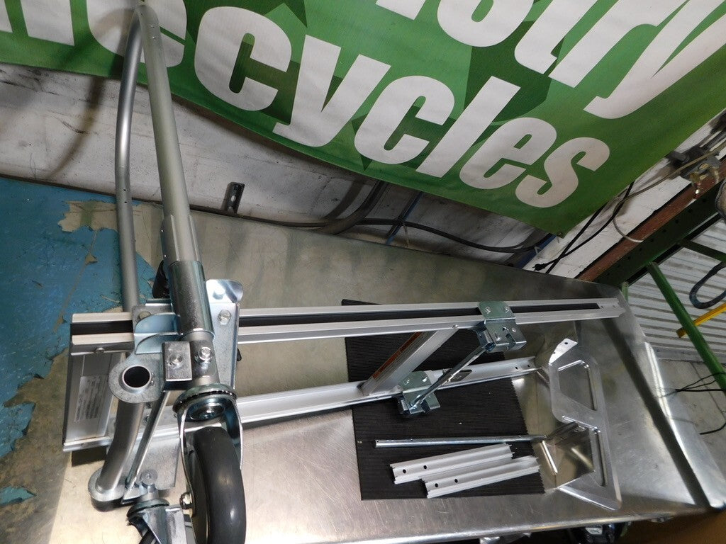 VESTIL Hand Truck: 20-1/2" Wide, 19" Deep PARTS/REPAIR/INCOMPLETE  ALUM-CONV