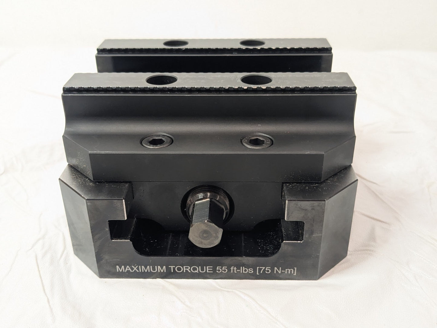 5th Axis Self-Centering Vise Manual 125.7mm x 152.4mm x 73.6mm V562X