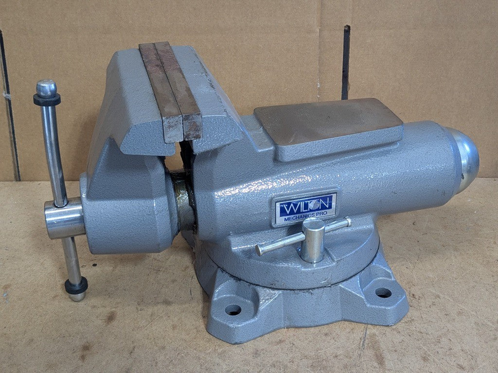 Wilton Mechanics Pro Bench Vise w/ Swivel Base 8" Jaw Width 8-1/2" Opening