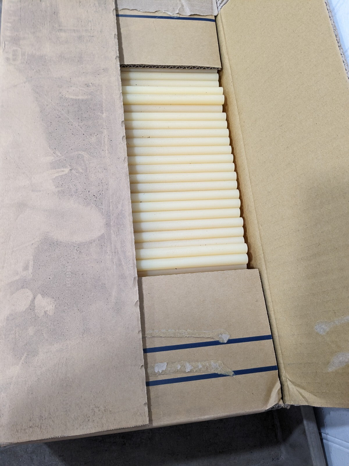 ADHESIVE TECHNOLOGIES Hot Melt Glue Stick: 10" Long, 22 LBS 610-110