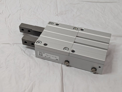 SMC Slider Guide Cylinder 2-Finger Escapement 20x20mm Stroke MIW20-20D