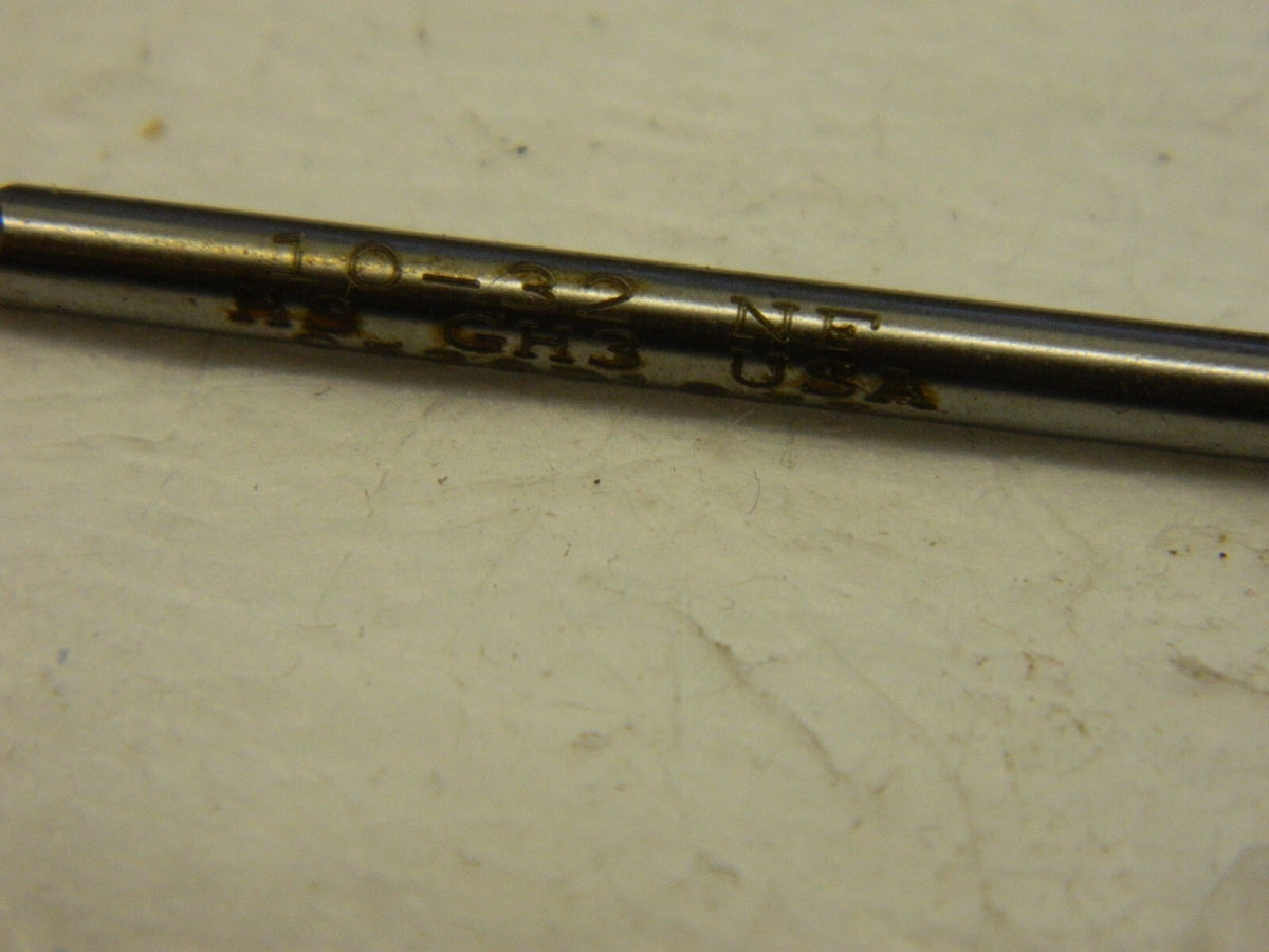 REGAL CUTTING TOOLS qty 2 #10-32 H3 4 Flt. Plug Extension Tap - 6  SS 015323AS