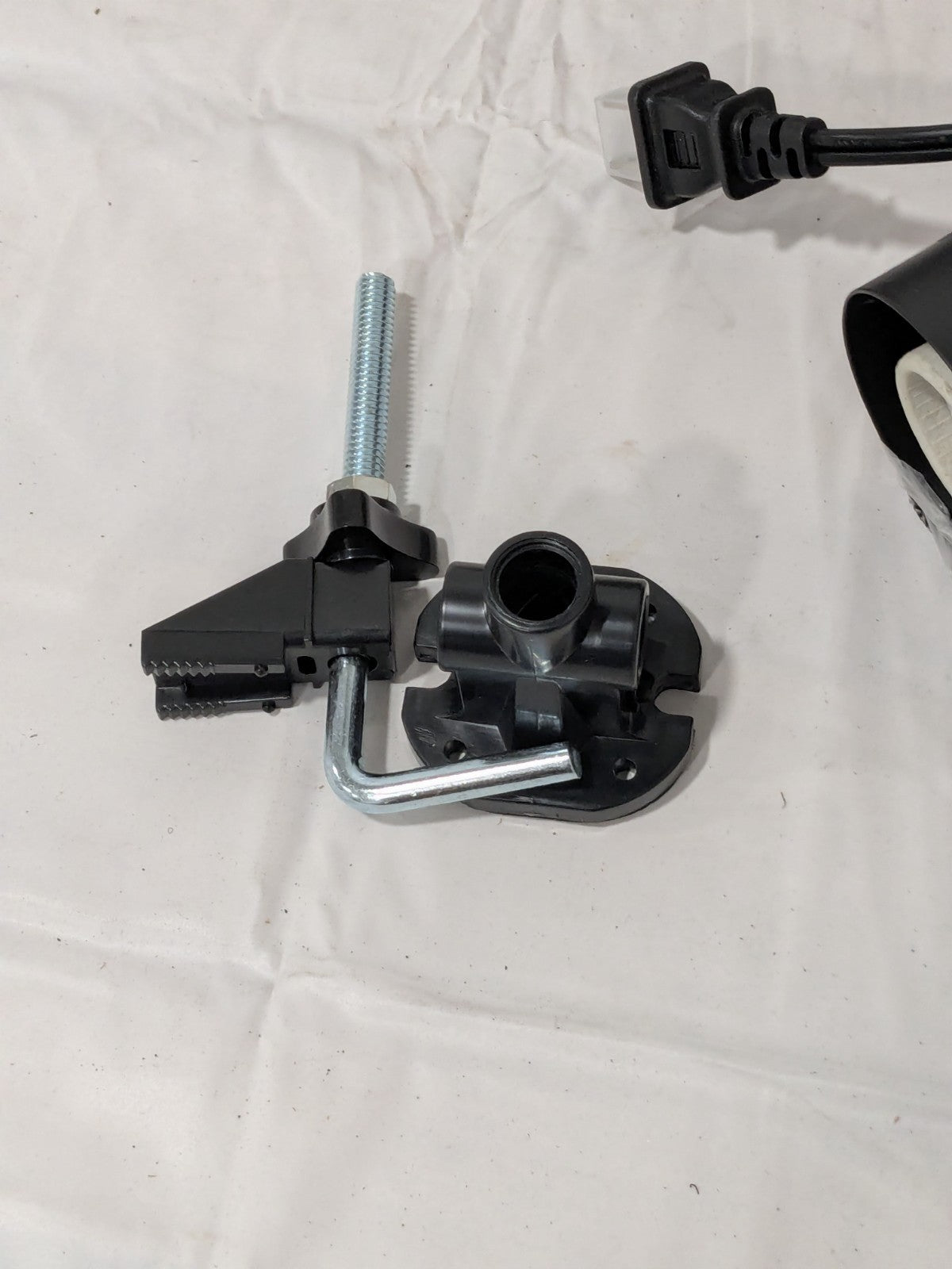 WorkSmart Swing Arm Machine Light Clamp Mount, 5 Ft. Cord, 120 VAC 68989771