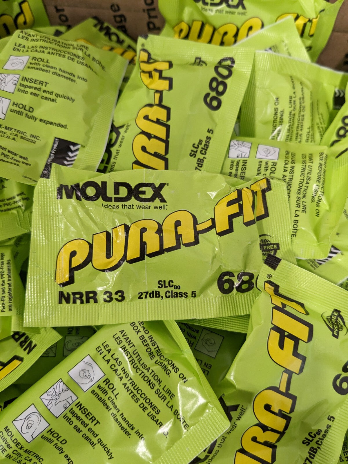 MOLDEX Earplugs 33 dB, Non-PVC Foam, Bullet, Roll Down, Uncorded Approx 200 6800