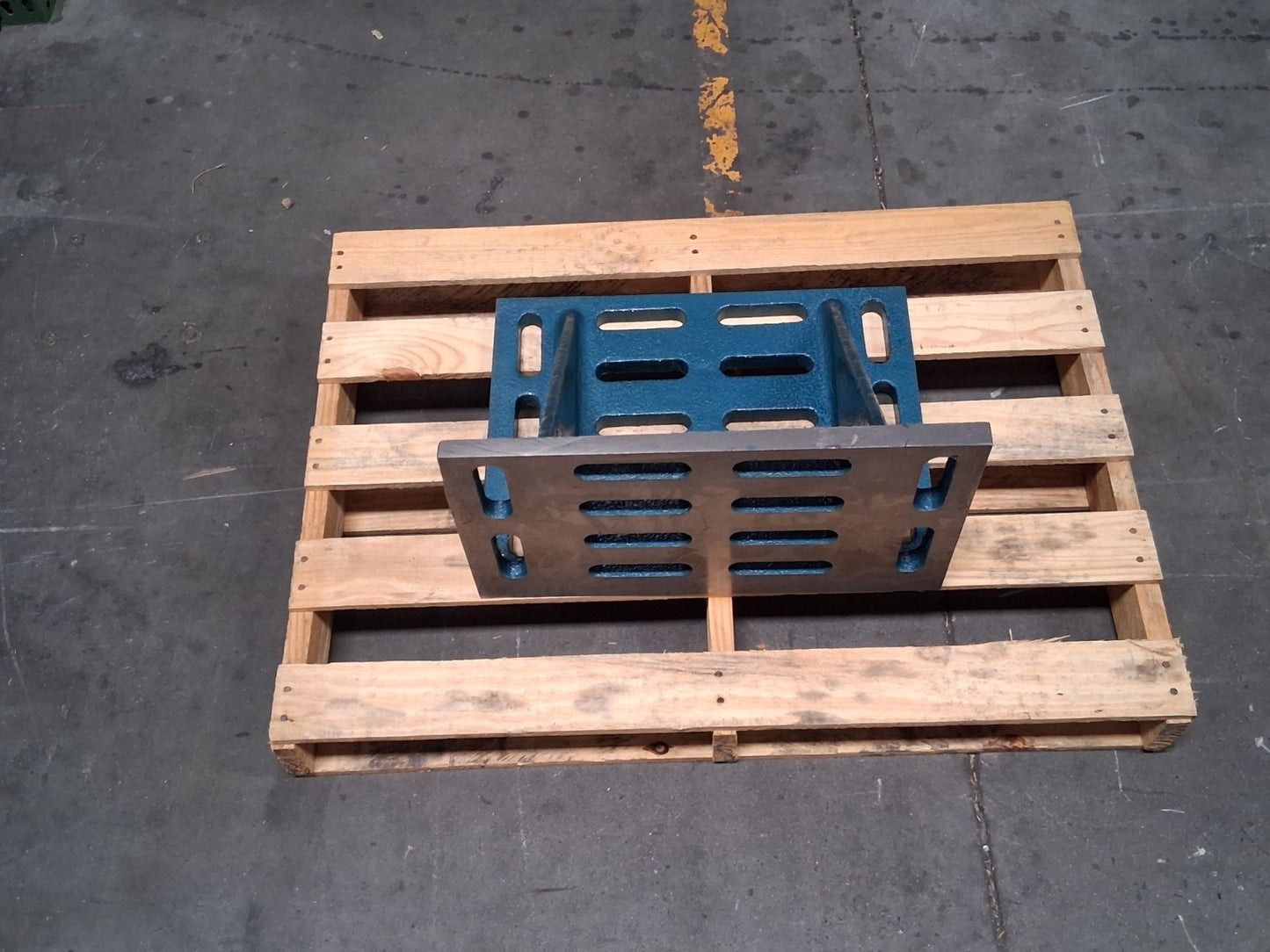 Pro Iron Machined Angle Plate 20" Wide x 12" Deep x 16" 418-4920