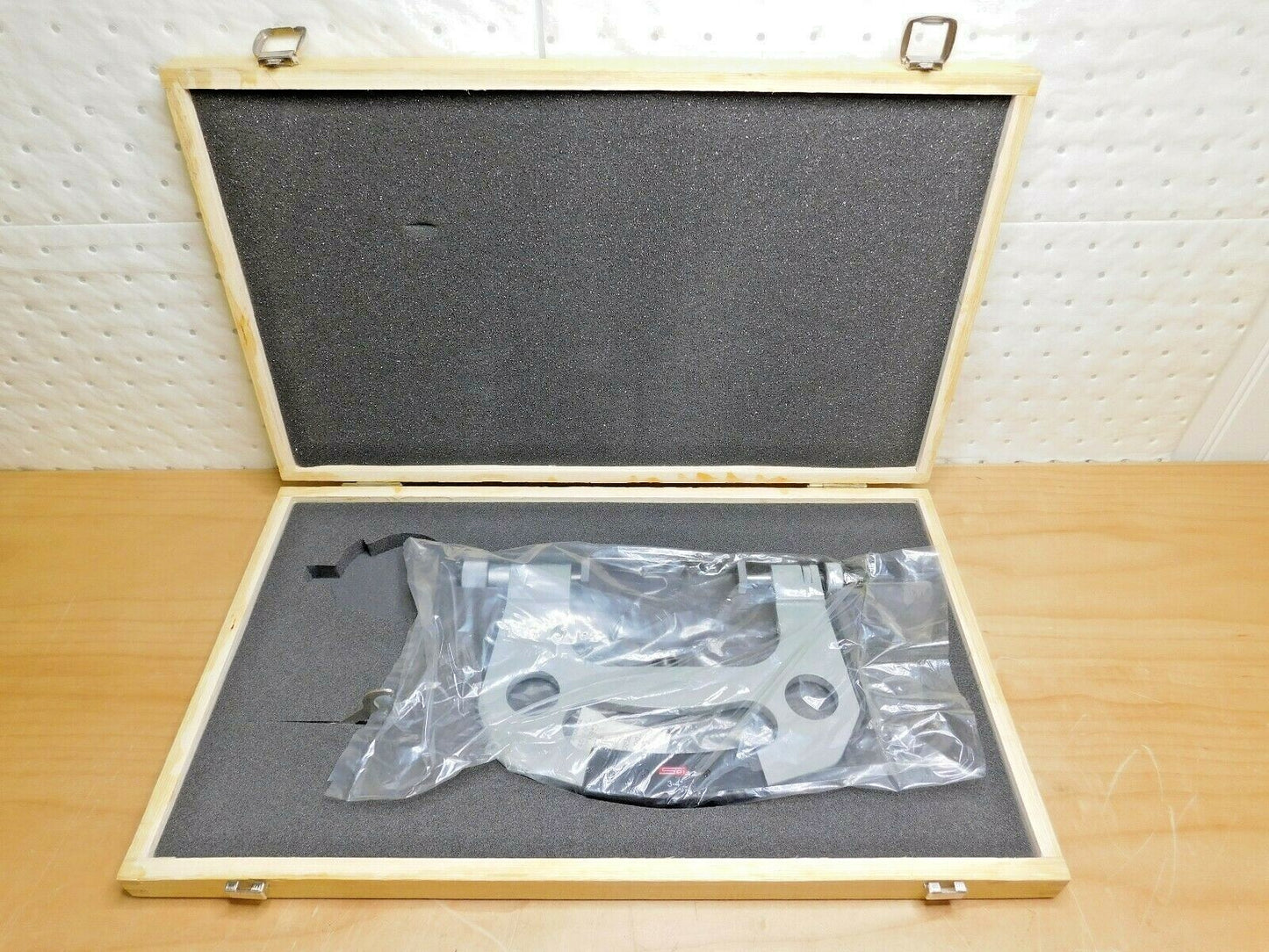 SPI Snap Gage 3" - 4" Range +/- 0.0001" Accuracy W/O Dial Indicat