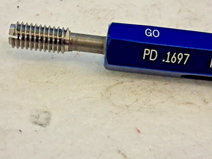 OSG Plug Thread Gage Double End Go & No Go #10-32 Thread 1500101400LF