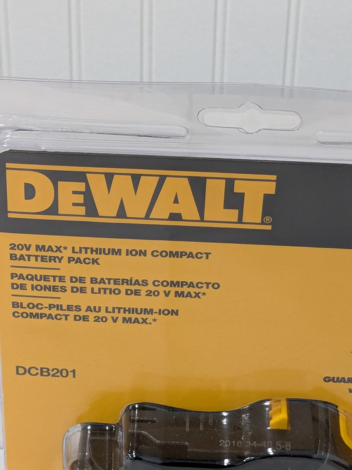 DeWalt 20V MAX Li-Ion Compact Battery Pack (1.5 Ah) DCB201