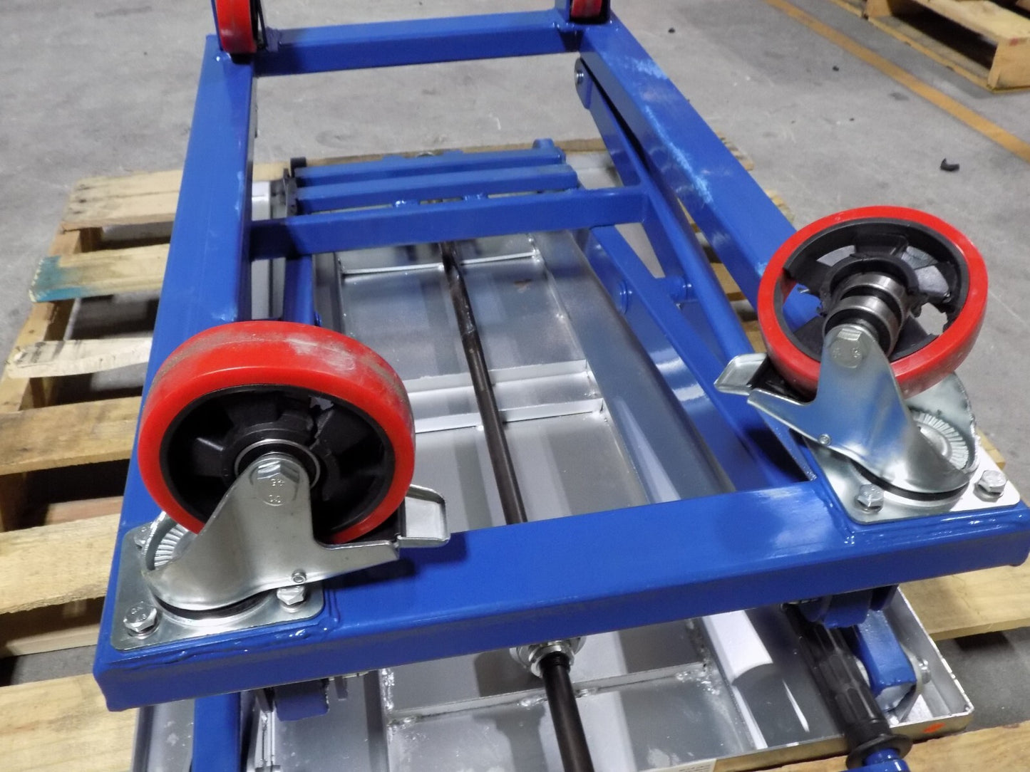 Vestil Mechanical Scissor Lift Cart 660 lb. Capacity 37" x 23" Platfor
