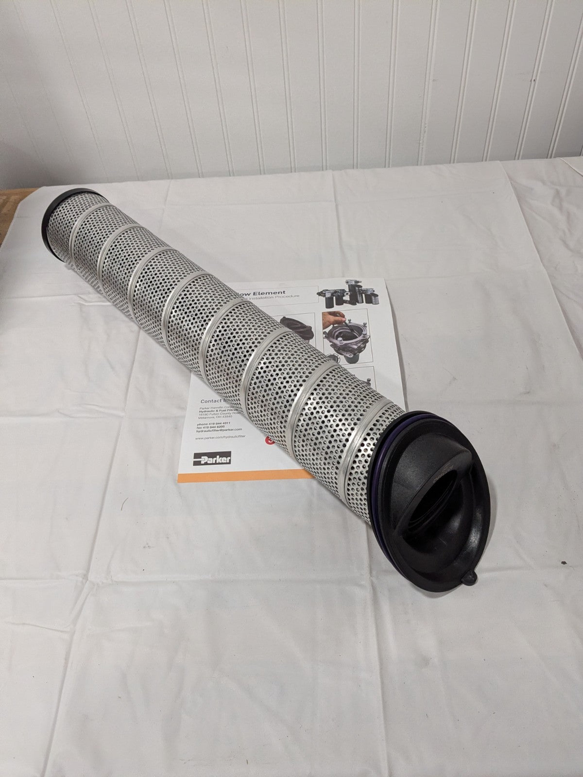 Parker Hydraulic Filter Element: Microglass, 10 Micron, 4.5000" OD 937399Q
