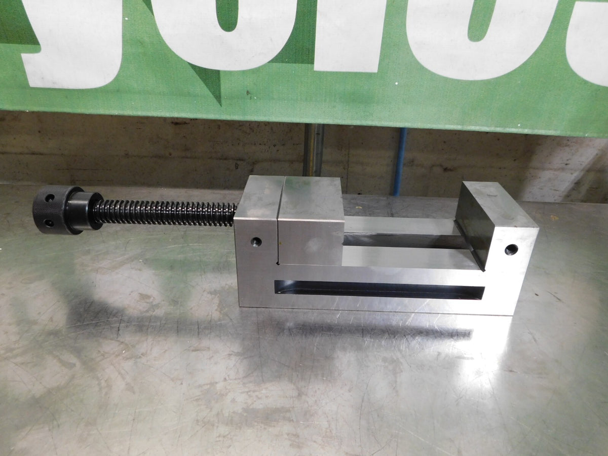 Interstate Toolmakers Vise 3-7/8" Jaw W x 4-3/4" Jaw Opening EVSD-S100