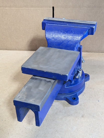 Global Industrial General Purpose Bench Vise w/ Swivel Base 8" Jaw Width
