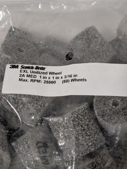 3M Scotch-Brite Deburring Wheel 1"x1"x3/16" 2A MED Qty 50 7000021281