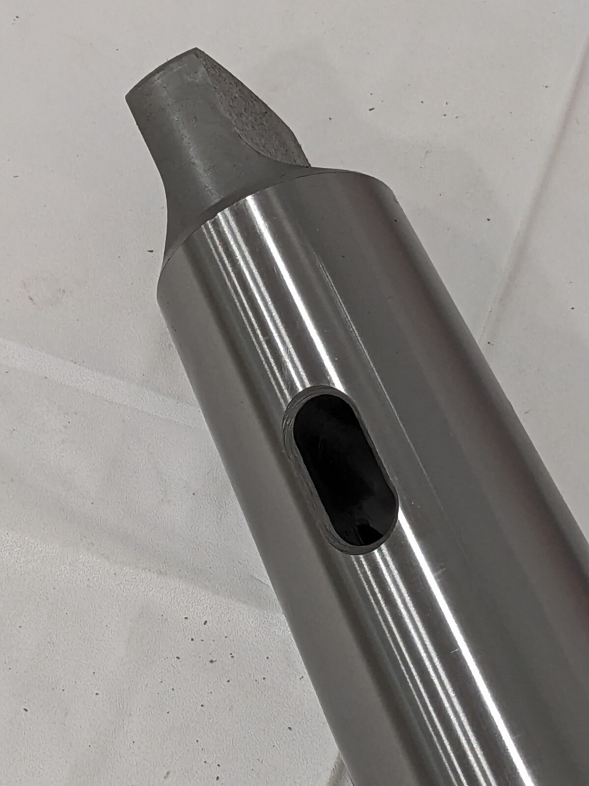 Accupro Standard Reducing Sleeve MT4 ID, MT6 OD 92301860
