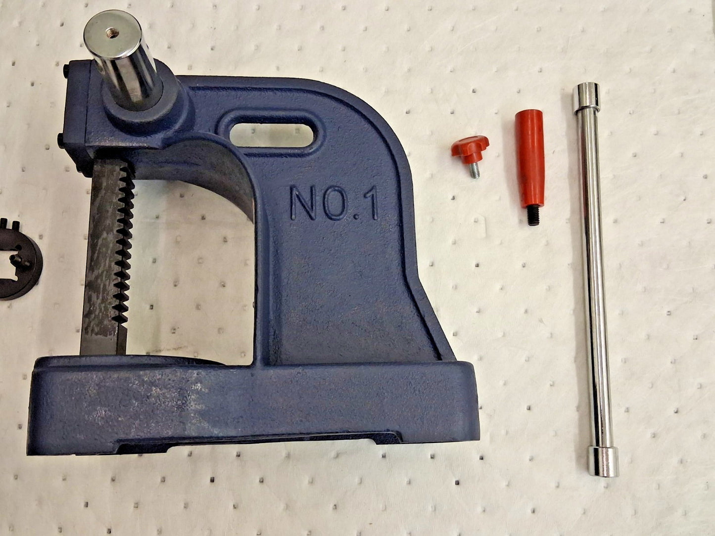 Palmgren Arbor Press 1" Ram 4" Throat Depth 1 Ton Pressure 5-1/2" H 9661101