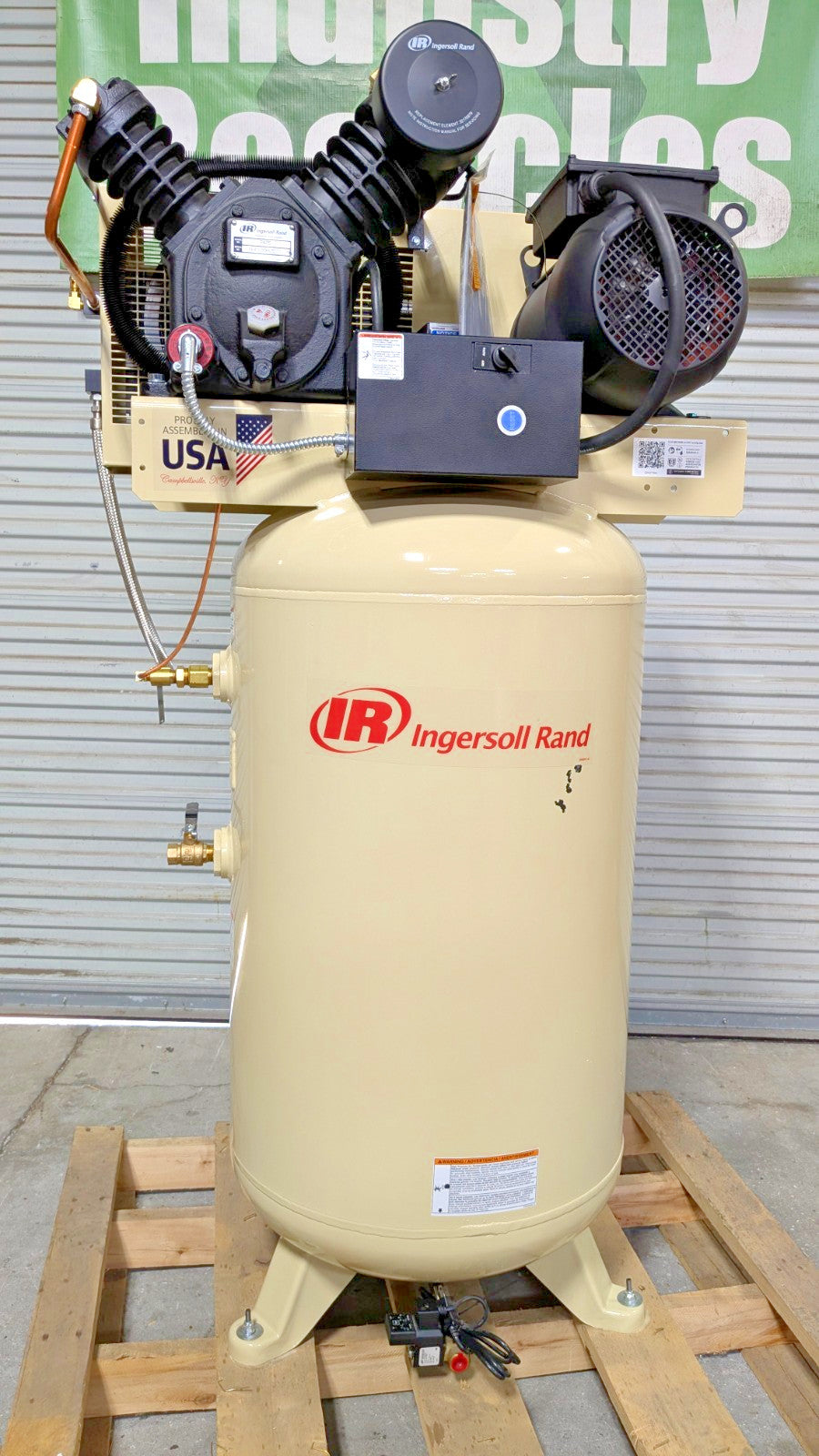 Ingersoll Rand 80Gal Air Compressor 2475N7.5-P  230V/1ph 7.5HP *New/Damaged*