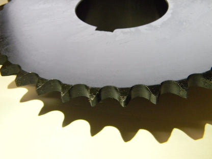 BROWNING  Bushed Roller Chain Sprocket: 40 Teeth, 5/8" Pitch, 2-11/16" Bore Dia