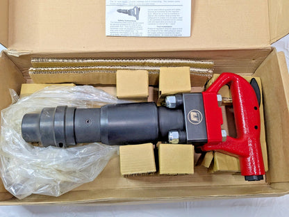 Universal Tool Air Chipping Hammer 2100 BPM 3" Stroke Length UT8653R